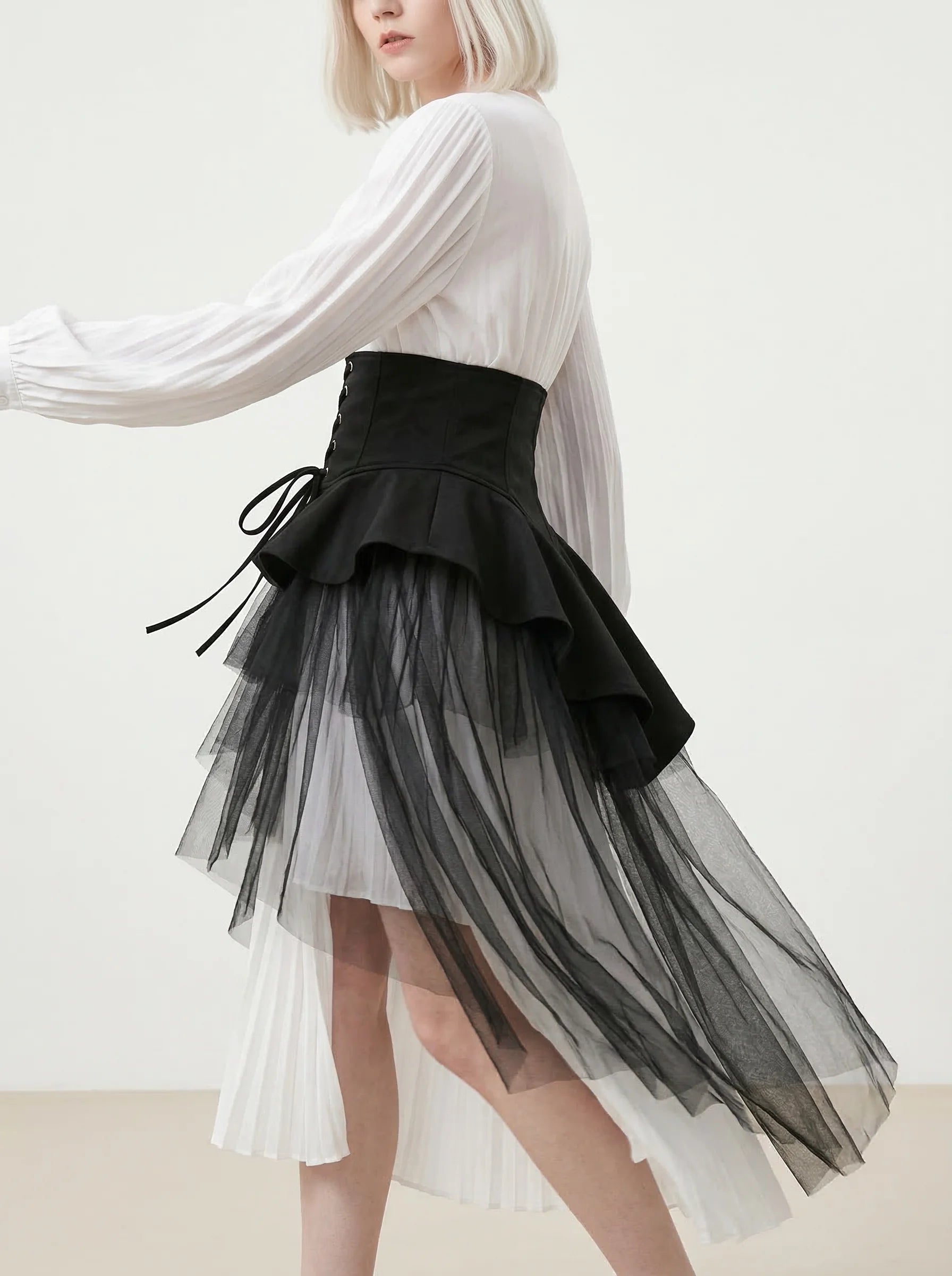 Ceinture Corset en Tulle Noir - Vue mouvement (petite)