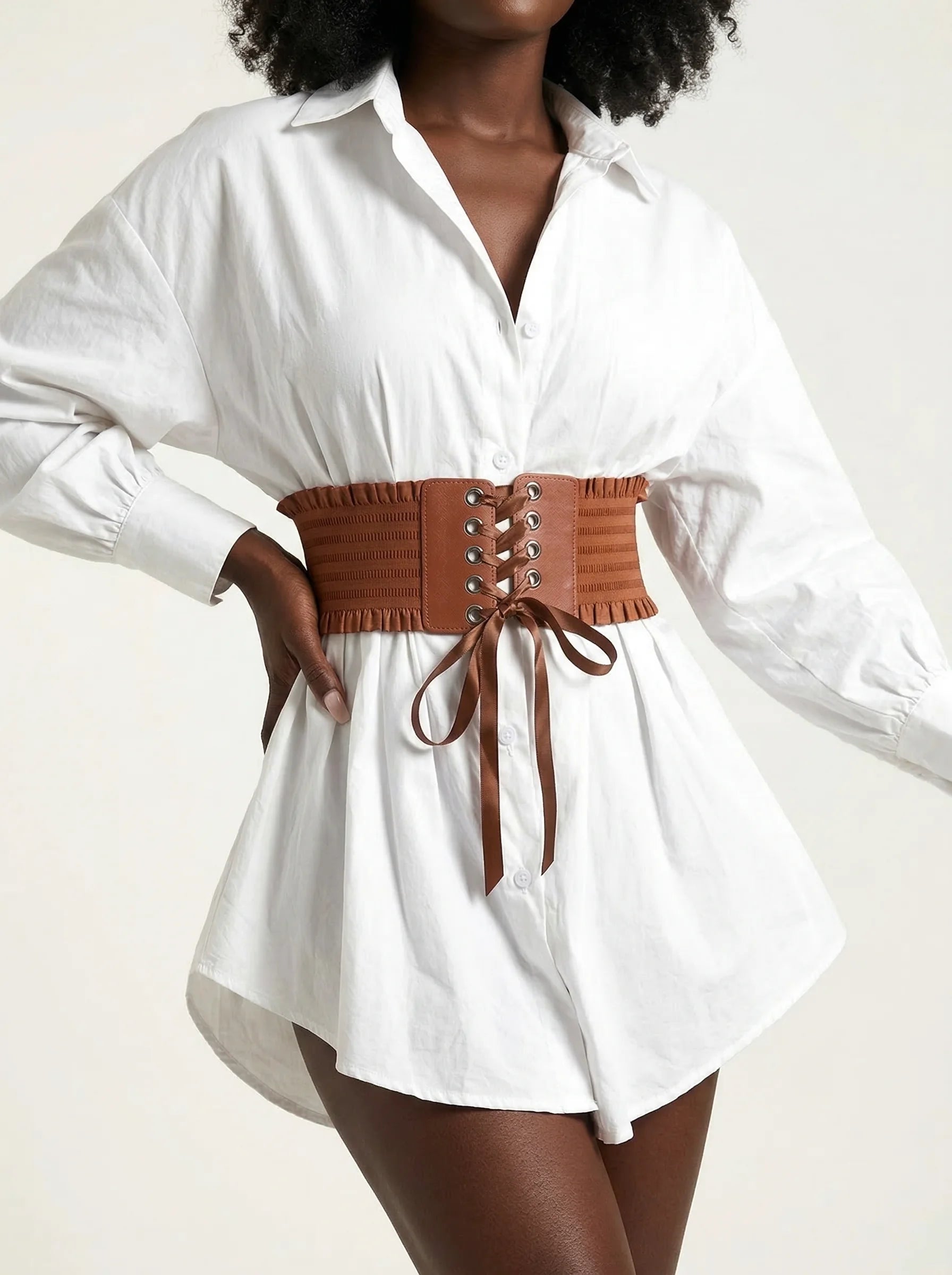 Ceinture Corset Marron à Lacets - Vue mouvement (curvy)