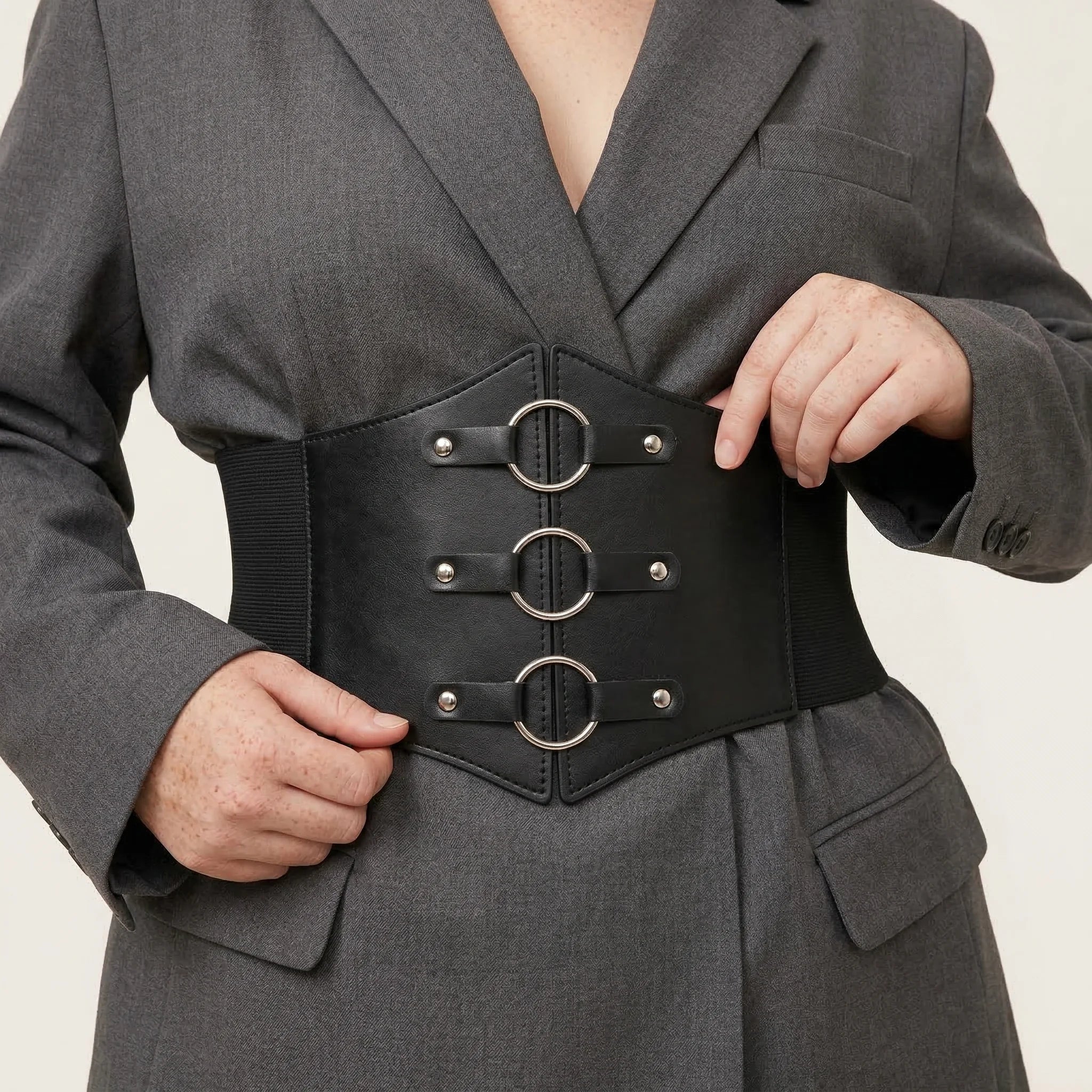 Ceinture Corset Noire à Anneaux - Vue face (plus-size)