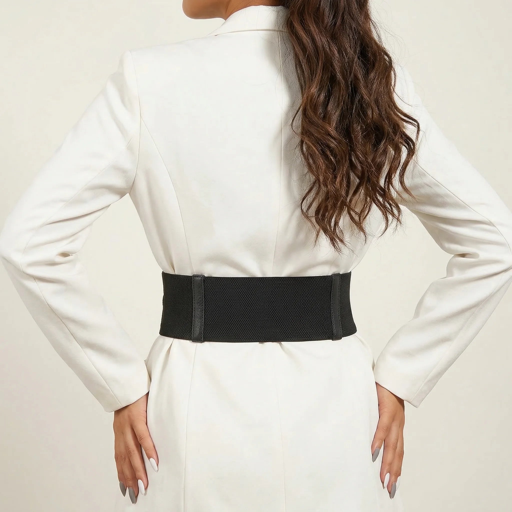Ceinture Corset Noire à Cœurs - Vue dos (moyenne)