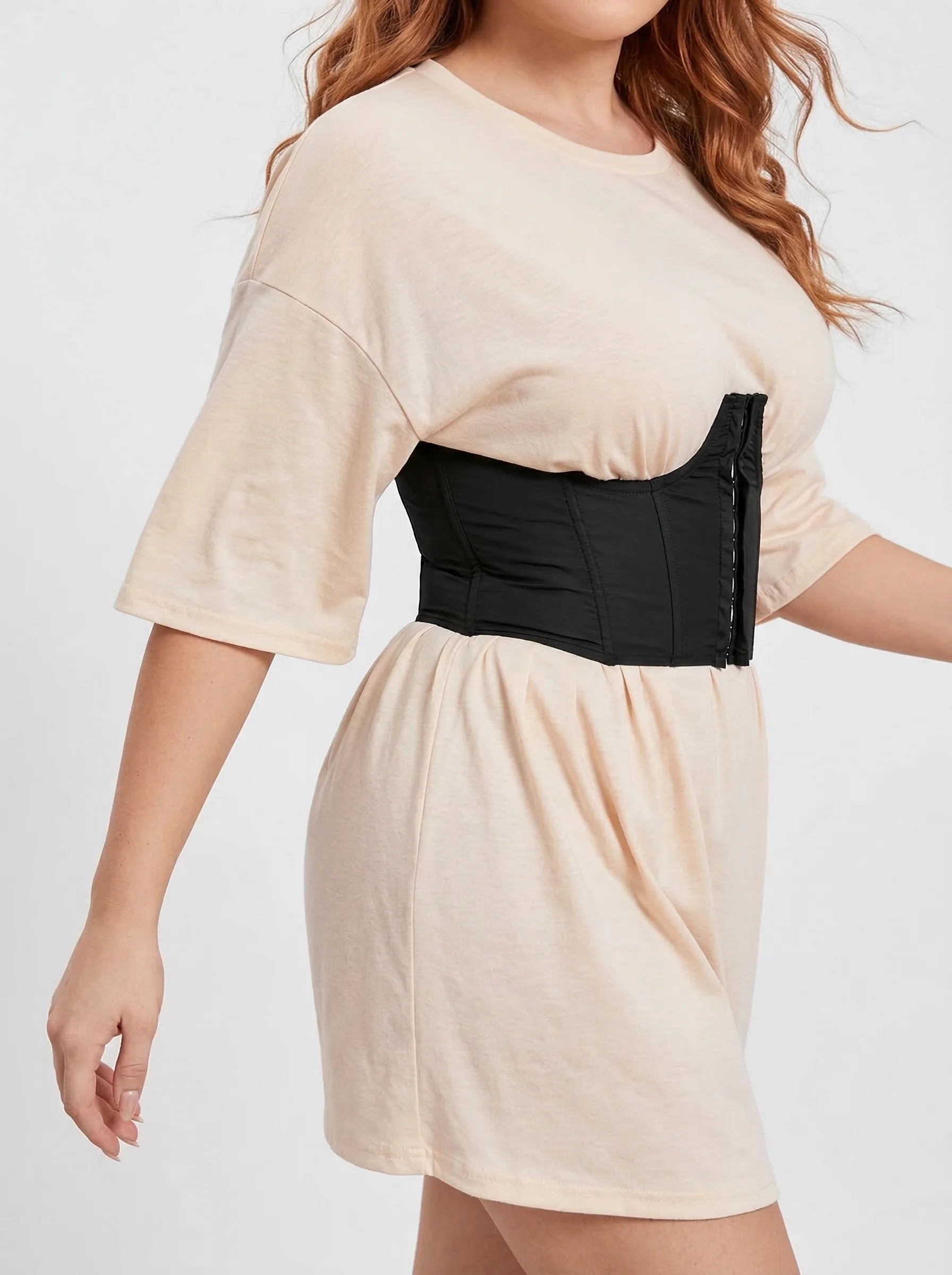 Ceinture Corset Noire - Vue mouvement (plus-size)