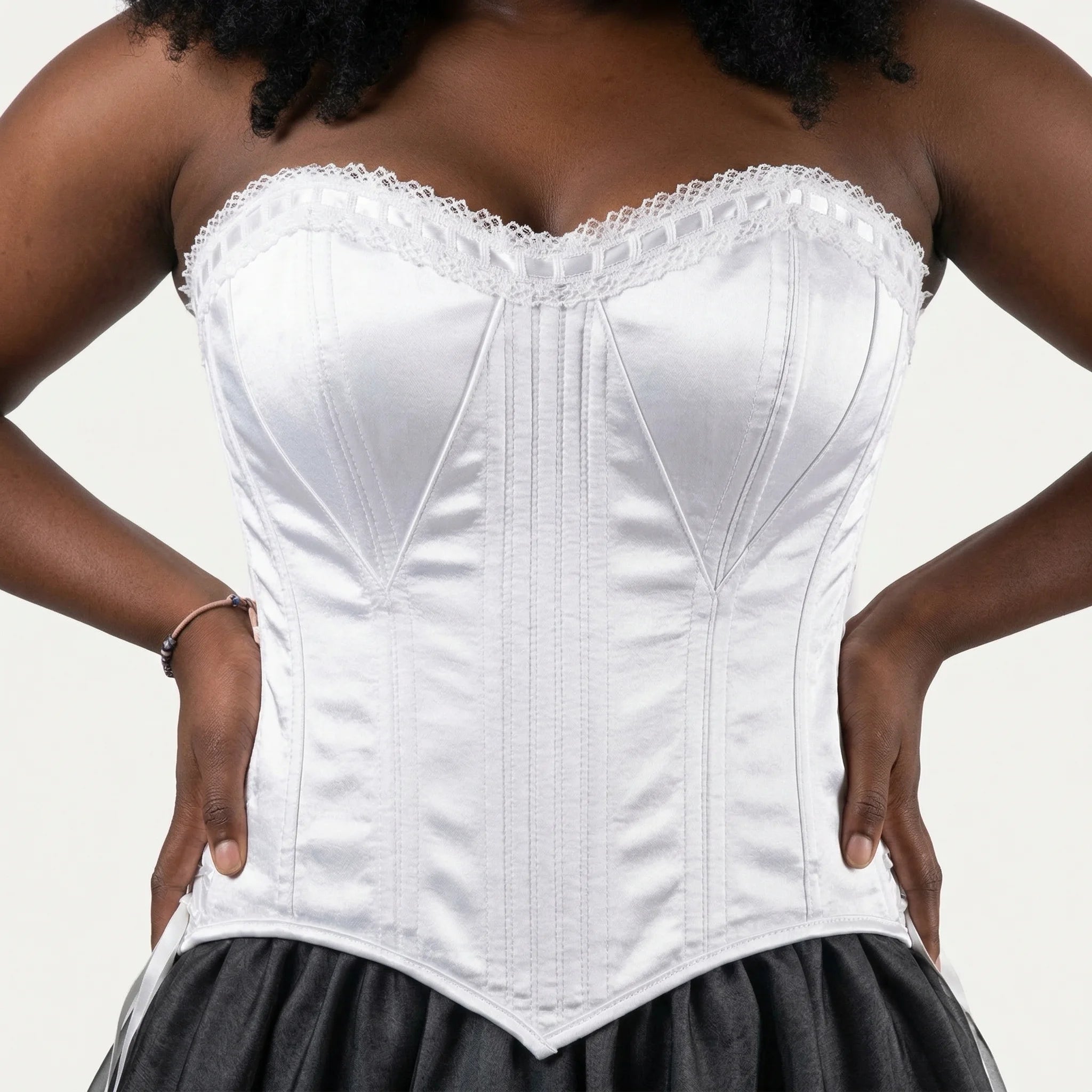 Corset Blanc Satin - Vue face (curvy)