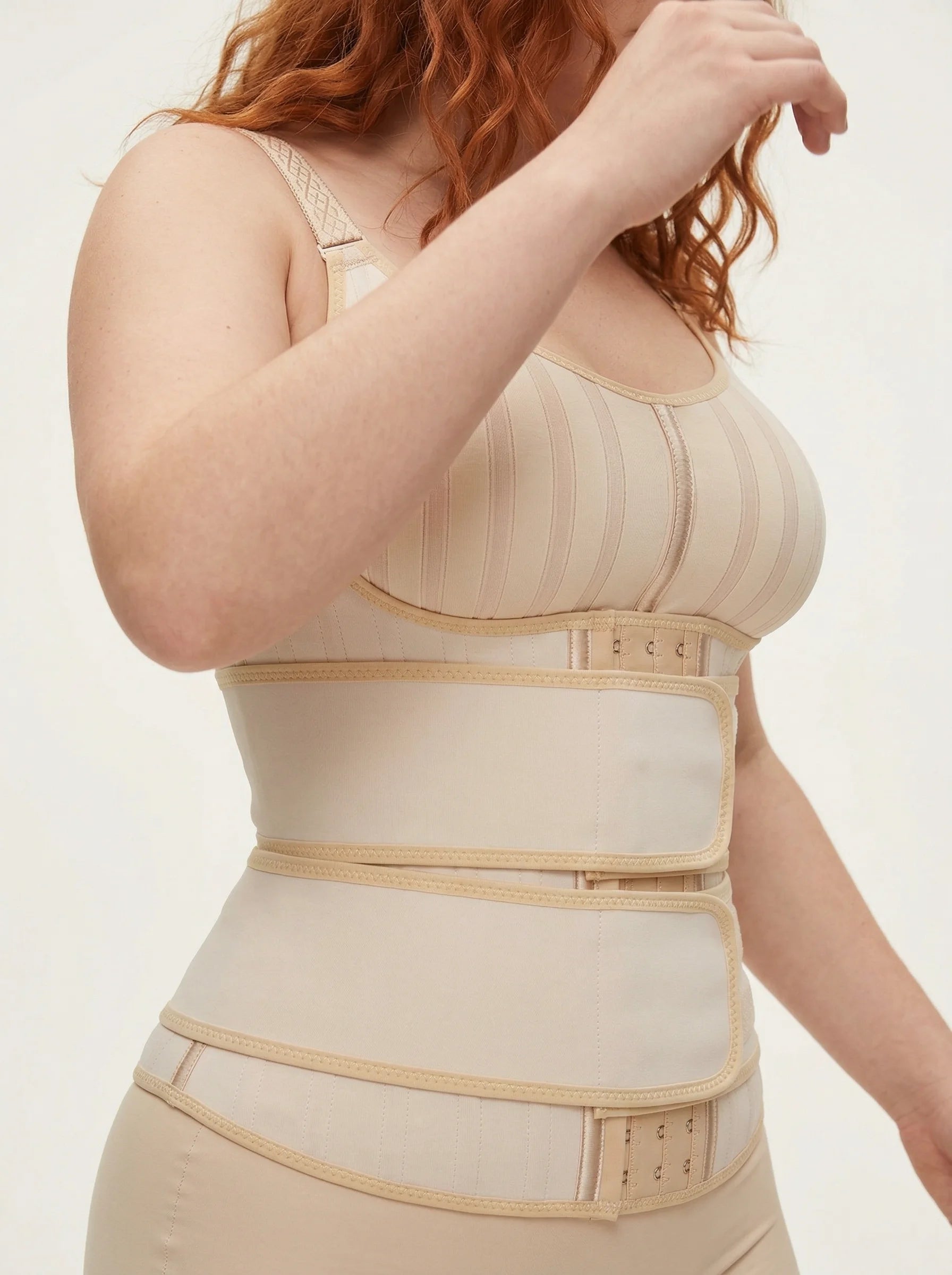 Corset Dorsal - Vue mouvement (plus-size)