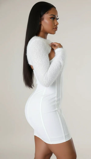 Robe Fourreau Blanche Manches Peluches - Vue profil